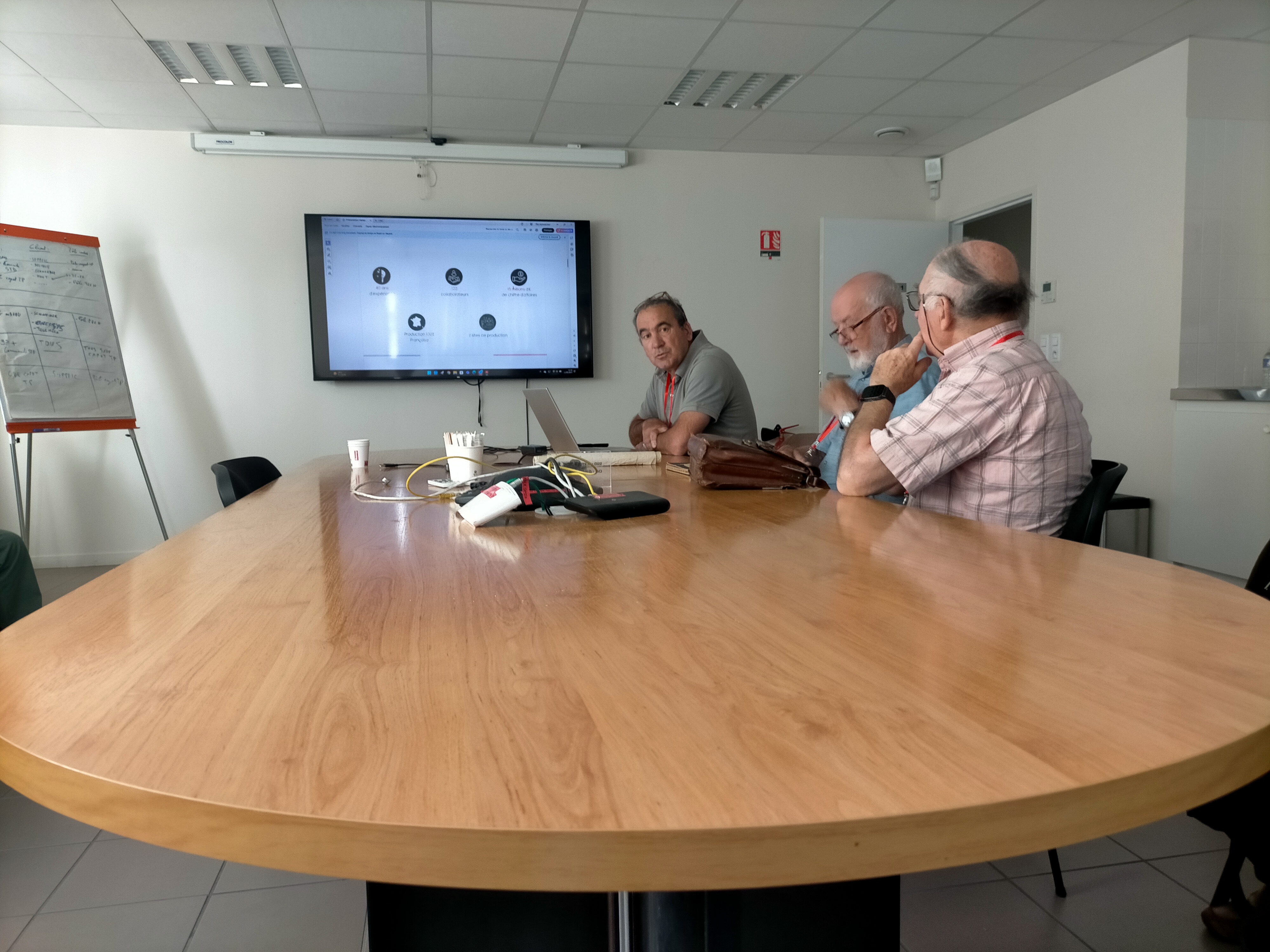 Visite des établissements Hertus à Champniers.